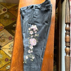Embroidered Lane Bryant Jeans. Barely worn.
